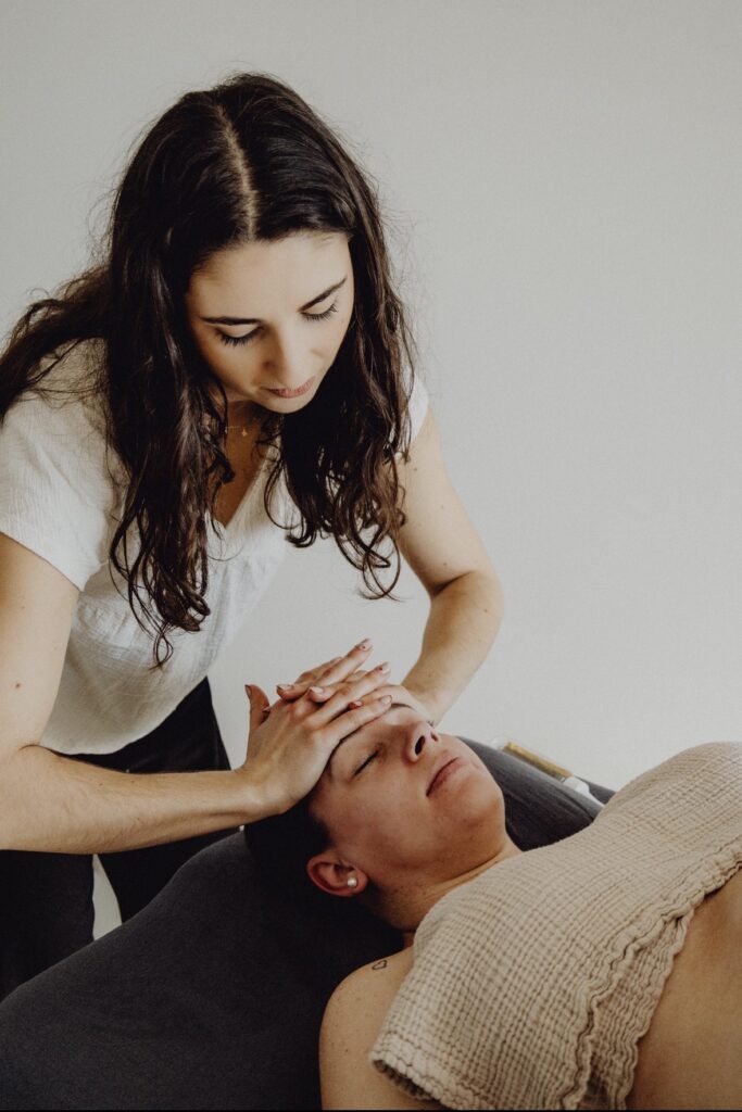 massage visage postnatal massage postnatal